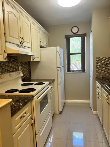 15600 SW 80th Street Miami FL 33193