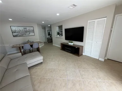 4712 NW 114th Avenue Doral FL 33178