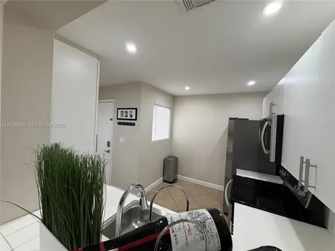 4712 NW 114th Avenue Doral FL 33178