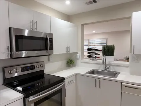 4712 NW 114th Avenue Doral FL 33178