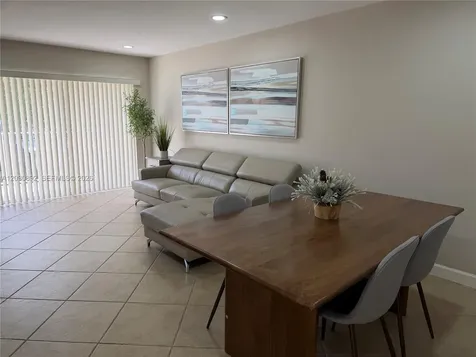 4712 NW 114th Avenue Doral FL 33178