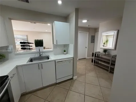 4712 NW 114th Avenue Doral FL 33178