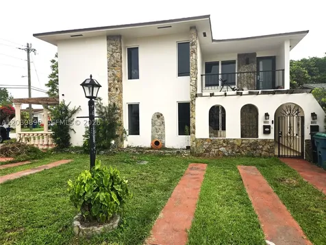 8891 SW 36th Street Miami FL 33165