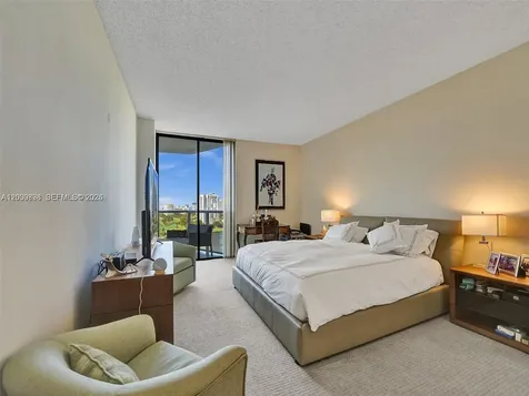 20281 E Country Club Drive Aventura FL 33180