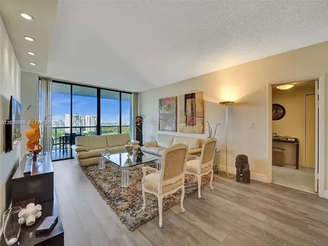 20281 E Country Club Drive Aventura FL 33180