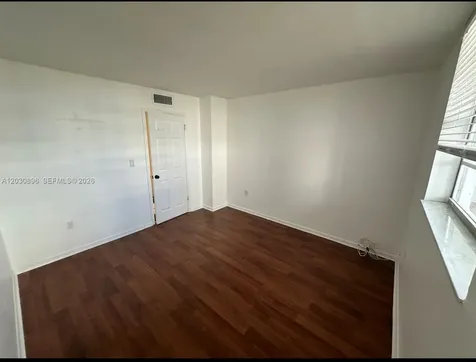 5055 NW 7th Street Miami FL 33126