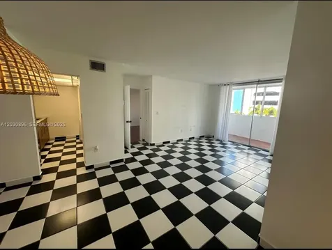 5055 NW 7th Street Miami FL 33126