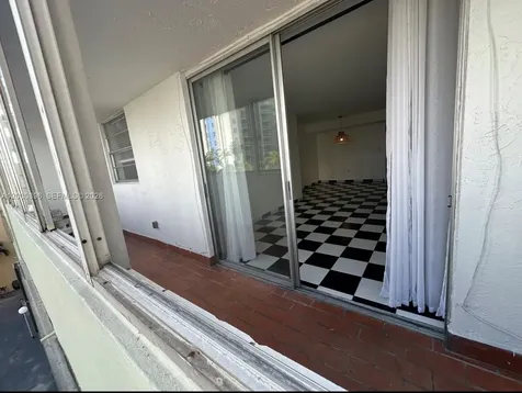5055 NW 7th Street Miami FL 33126
