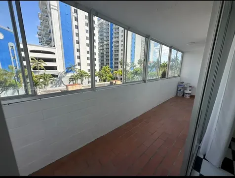 5055 NW 7th Street Miami FL 33126