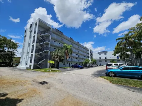 7561 NW 16th Street Plantation FL 33313
