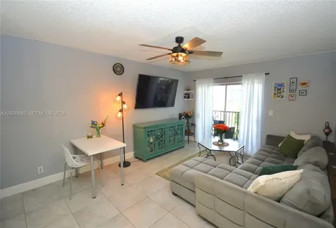 7561 NW 16th Street Plantation FL 33313
