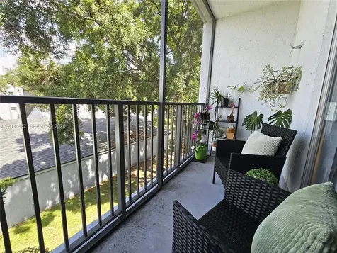 7561 NW 16th Street Plantation FL 33313