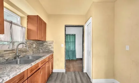 1236 Jann Avenue Opa-Locka FL 33054