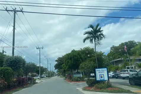 243 SW 14th Street Dania Beach FL 33004