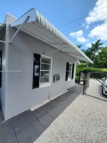 243 SW 14th Street Dania Beach FL 33004