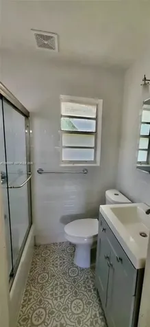 243 SW 14th Street Dania Beach FL 33004