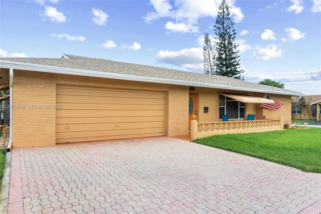 7617 NW 66th Terrace Tamarac FL 33321