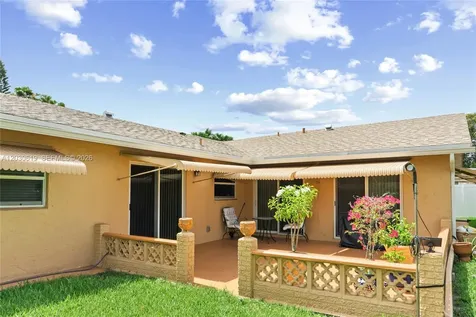 7617 NW 66th Terrace Tamarac FL 33321