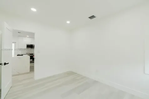 2101 SW 16th Terrace Miami FL 33145