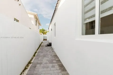 2101 SW 16th Terrace Miami FL 33145