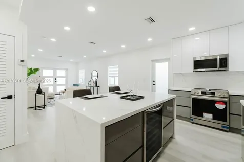 2101 SW 16th Terrace Miami FL 33145