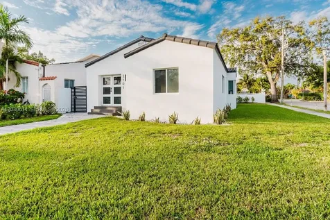 2101 SW 16th Terrace Miami FL 33145