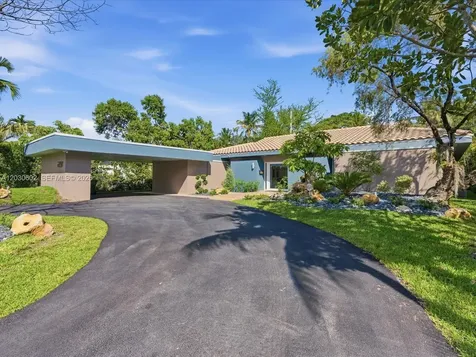 291 E Shore Drive E Miami FL 33133