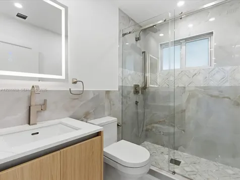 291 E Shore Drive E Miami FL 33133