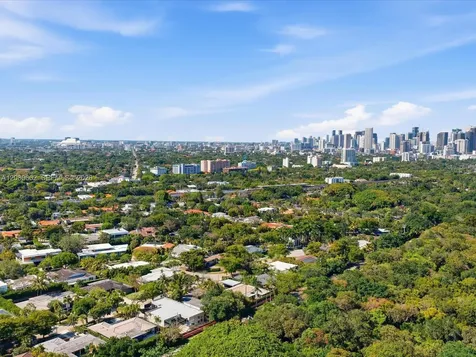291 E Shore Drive E Miami FL 33133