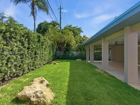 291 E Shore Drive E Miami FL 33133