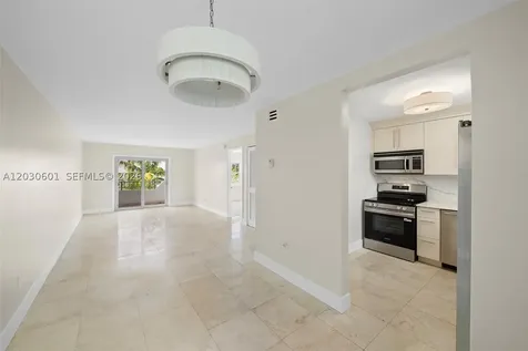1610 Lenox Avenue Miami Beach FL 33139
