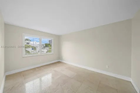 1610 Lenox Avenue Miami Beach FL 33139