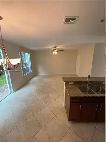 5236 SW 77th Way Davie FL 33328