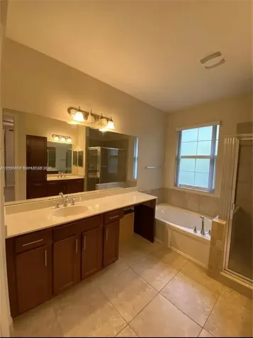 5236 SW 77th Way Davie FL 33328