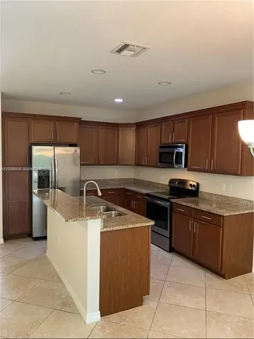 5236 SW 77th Way Davie FL 33328
