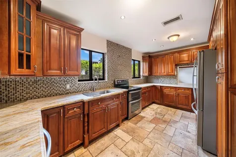 6311 SW 65th Avenue South Miami FL 33143