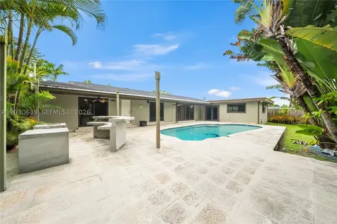 6311 SW 65th Avenue South Miami FL 33143