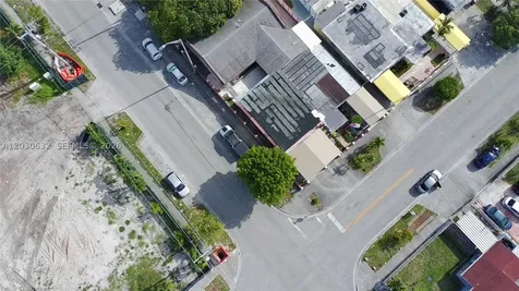 890 E 28th Street Hialeah FL 33013