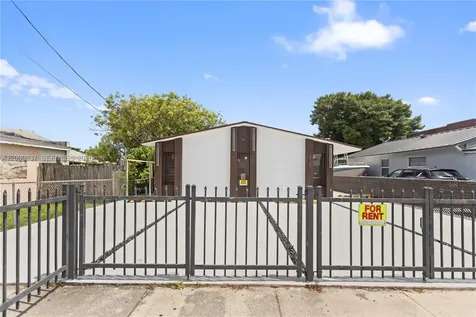 3125 NW 21st Court Miami FL 33142