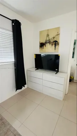 119 SE 9th Street Hallandale Beach FL 33009