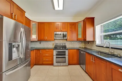 1958 NW 171st Avenue Pembroke Pines FL 33028