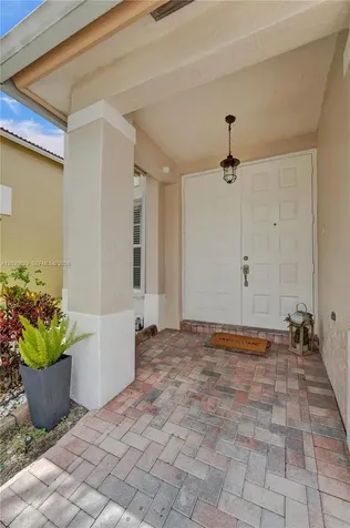 1958 NW 171st Avenue Pembroke Pines FL 33028
