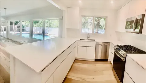 19340 NE 18th Court Miami FL 33179