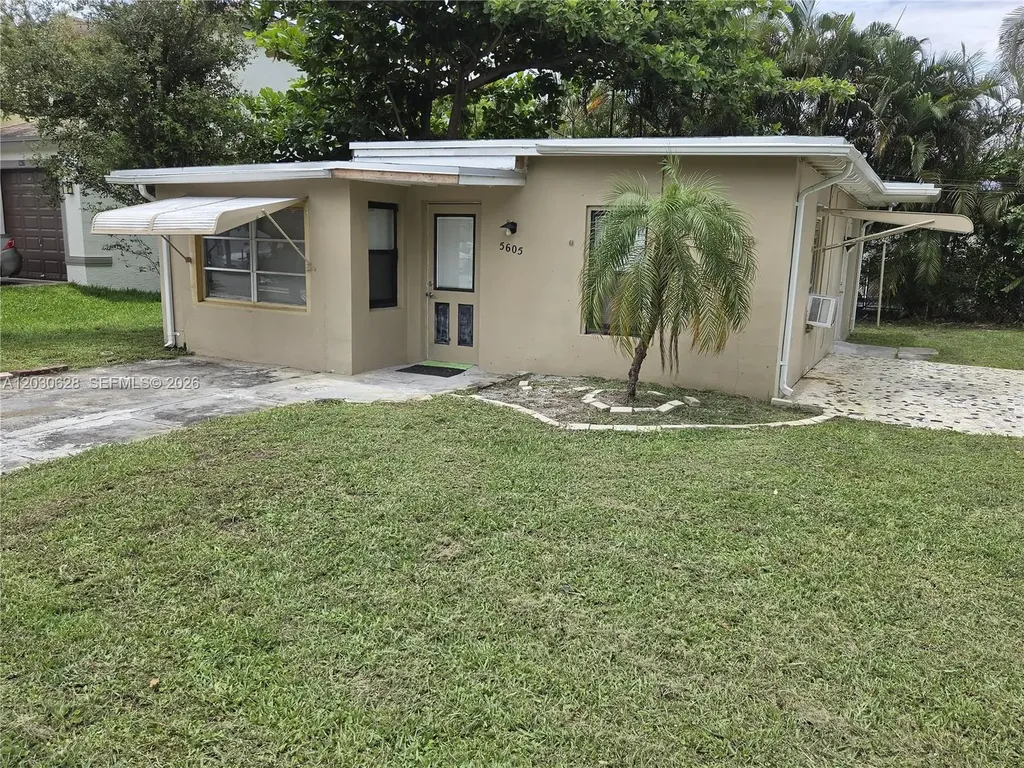 5605 Taylor Street Hollywood FL 33021