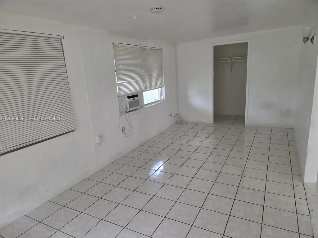 5605 Taylor Street Hollywood FL 33021
