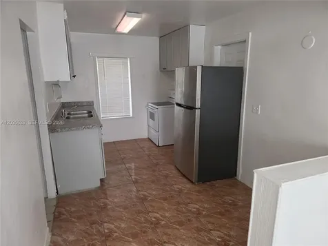 5605 Taylor Street Hollywood FL 33021