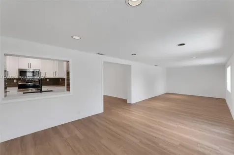 6341 NE 22nd Avenue Fort Lauderdale FL 33308