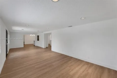 6341 NE 22nd Avenue Fort Lauderdale FL 33308