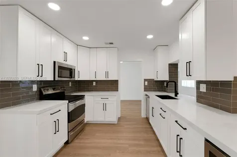 6341 NE 22nd Avenue Fort Lauderdale FL 33308