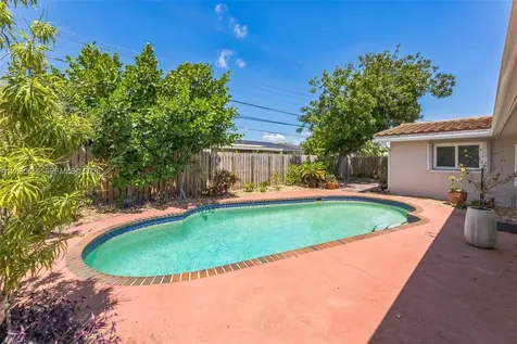6341 NE 22nd Avenue Fort Lauderdale FL 33308